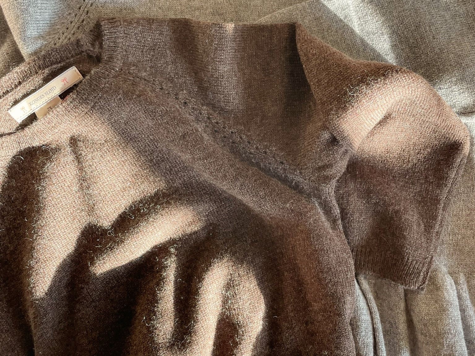 Konges Sløjd A/S KNITTED BLOUSES & VESTS brown melange
