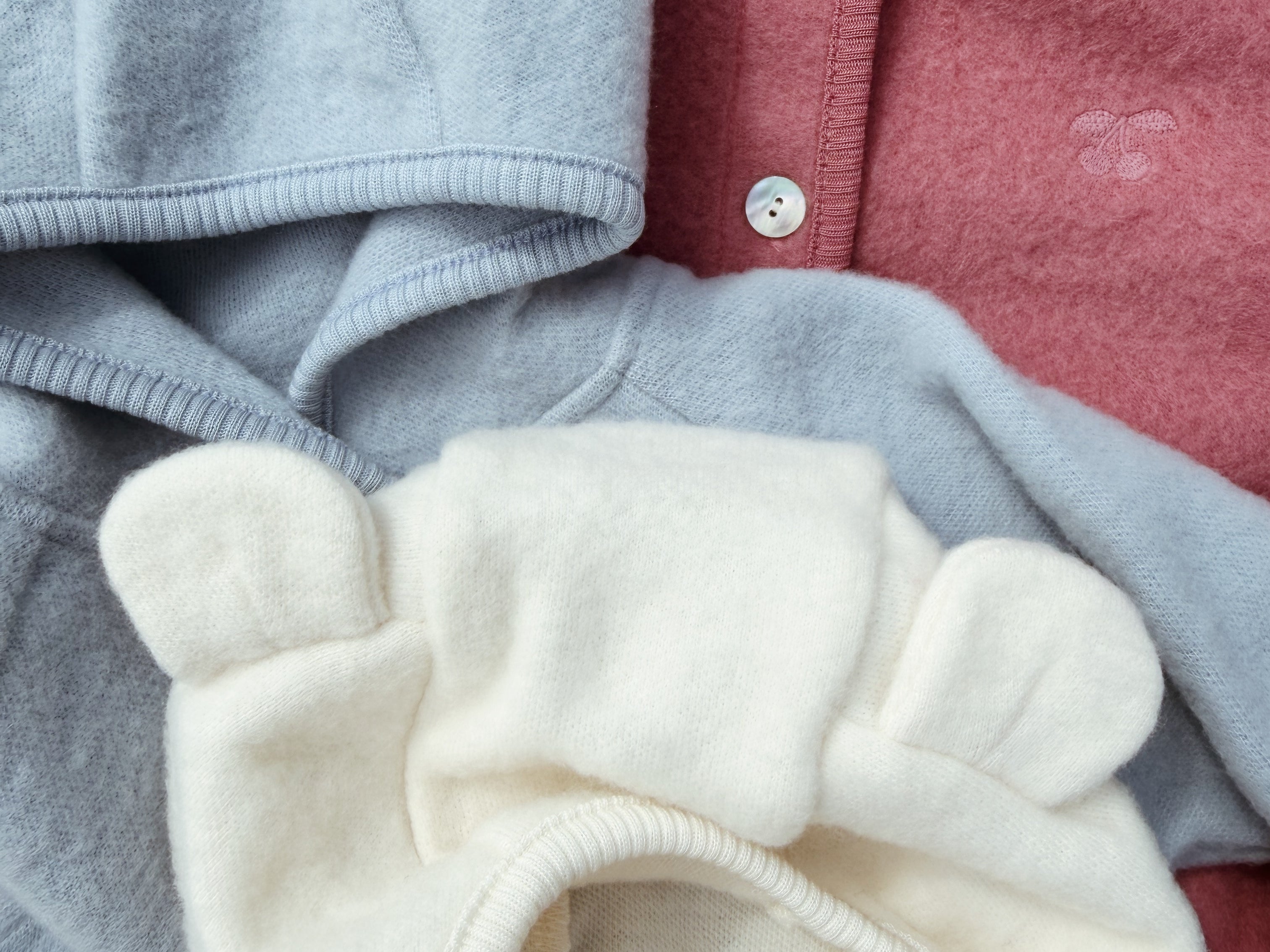 Konges Sløjd A/S ONESIES off white